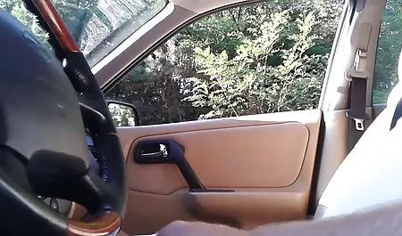 Sinov prijatelj silovao كير كون je njegovu mamu