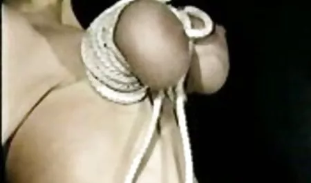 من خانه یک روسپی سیاه را سفارش دادم عکس سکسی کون وکیر