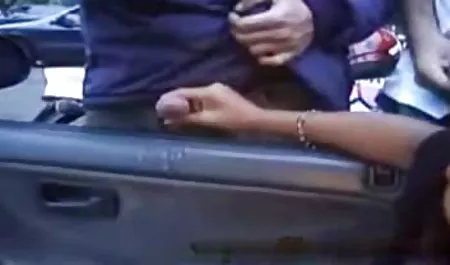 دانش آموز معلم را عكس كس كير ملاقات می کند