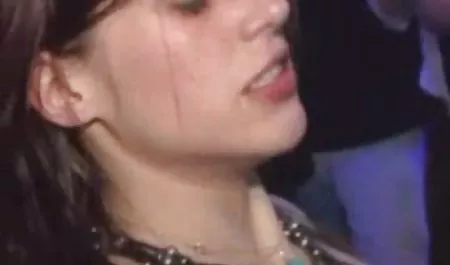 تجاوز به عکس سکسی کوس گنده کودک به دو عضو شکافت