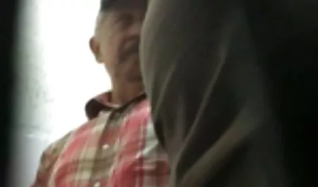 بخش و لعنتی بر عکسهای سکسی کون گنده روی مبل دوست مست